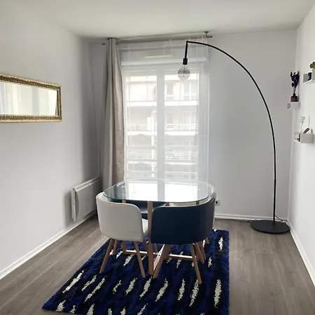 Apartmán Duplex 4 Voyageurs Cergy